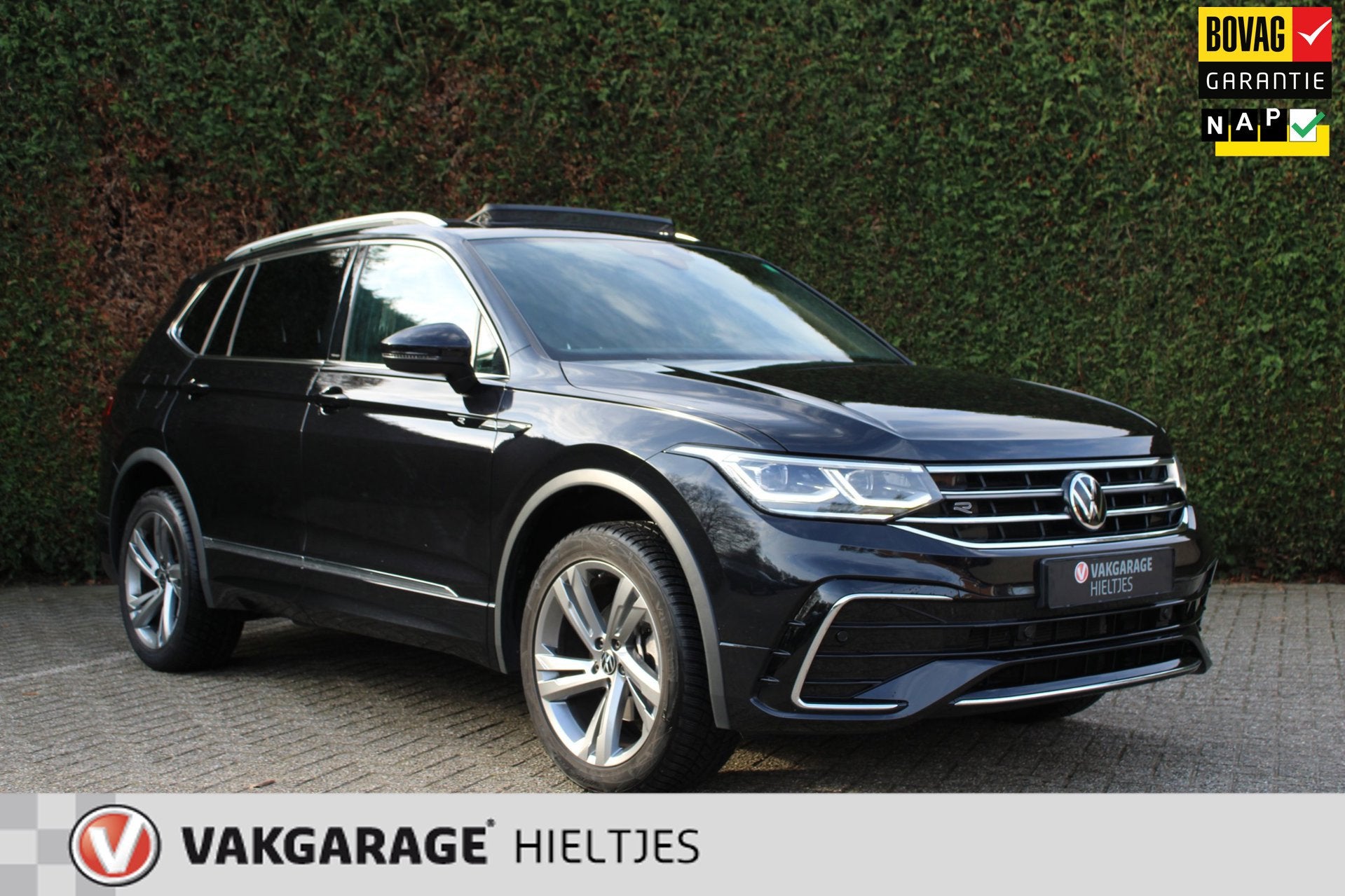 Volkswagen Tiguan Allspace 1.5 TSI R-Line Business+ 7p. pano, Stof, 4 cilinders, 150 pk, 7 stoelen