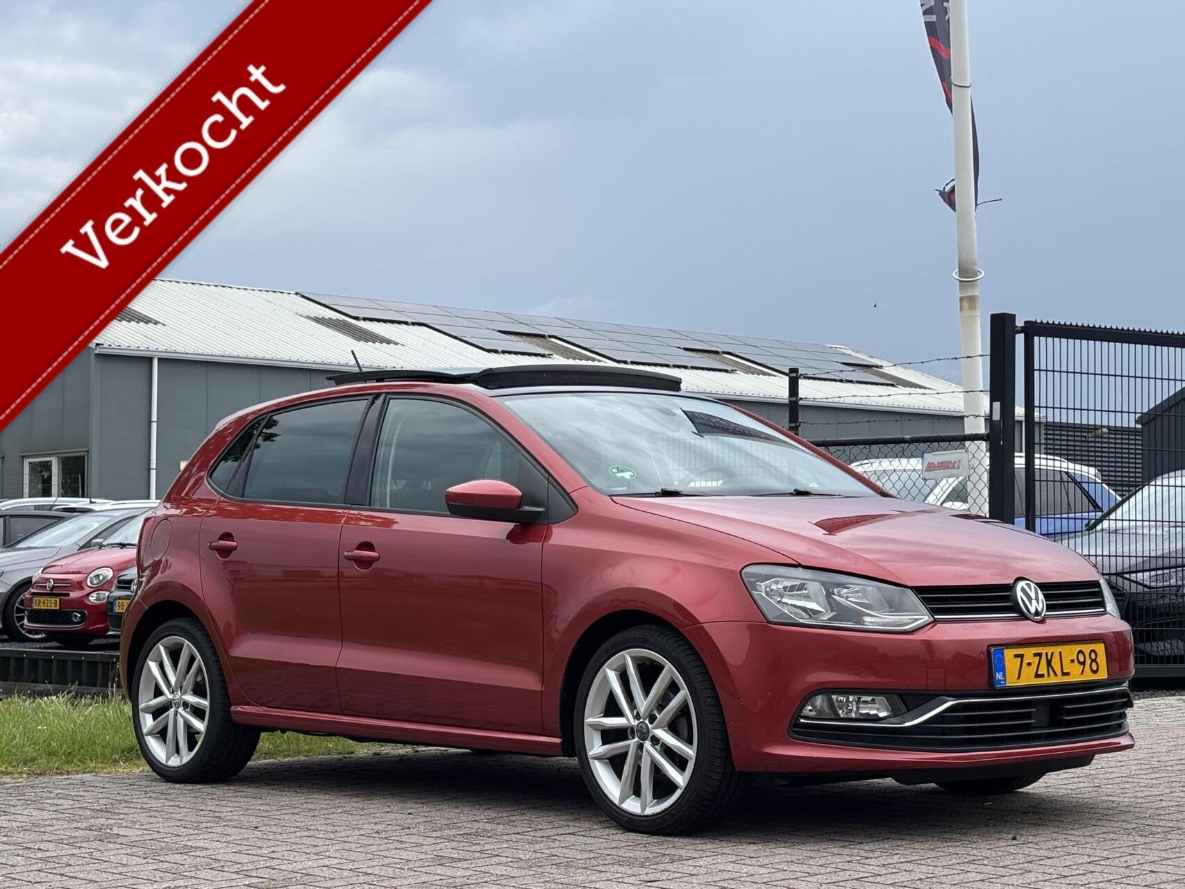 Volkswagen Polo 1.2 TSI Highline cruise pano pdc, Euro 6, 4 cilinders, Origineel Nederlands, Bedrijf
