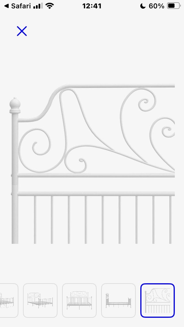 Wit metalen bedframe met sierlijk hoofdbord, Huis en Inrichting, Slaapkamer | Bedden, Verstelbaar, Wit, Tweepersoons, Ophalen of Verzenden