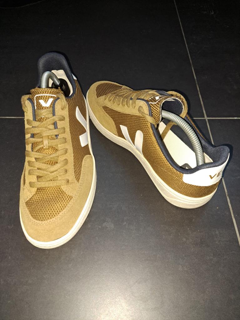 Nieuwe Veja sneakers maat 41, Bruin, Nieuw, Ophalen of Verzenden, Sneakers of Gympen