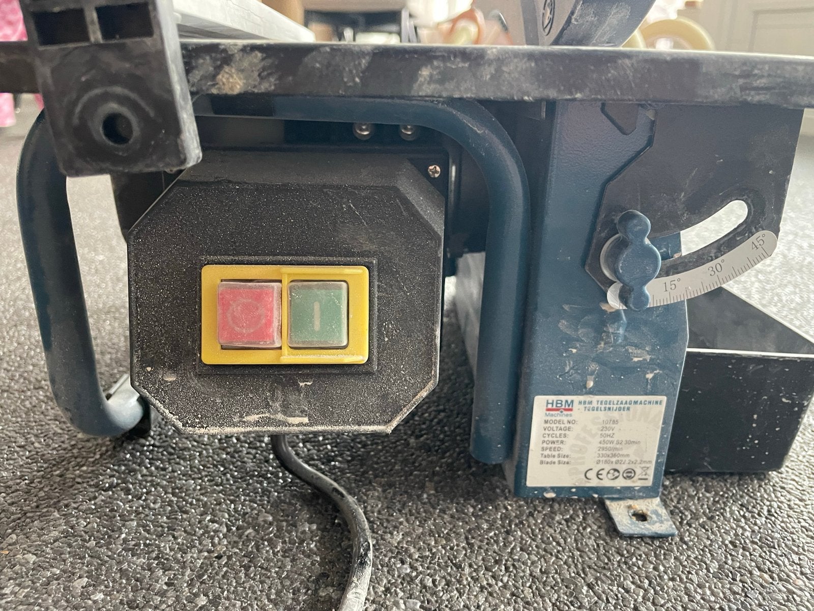 HBM Tegelzaagmachine - Perfect voor tegelwerk, Gebruikt, Overige typen, 600 tot 1200 watt, Ophalen of Verzenden