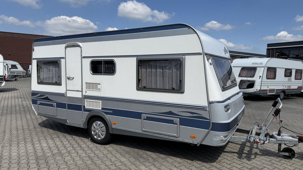 Fendt Saphir 470 F bouwjaar 2002 met voortent en luifel, Caravans en Kamperen, Caravans, Rondzit, Bedrijf, Schokbreker, Tot en met 4