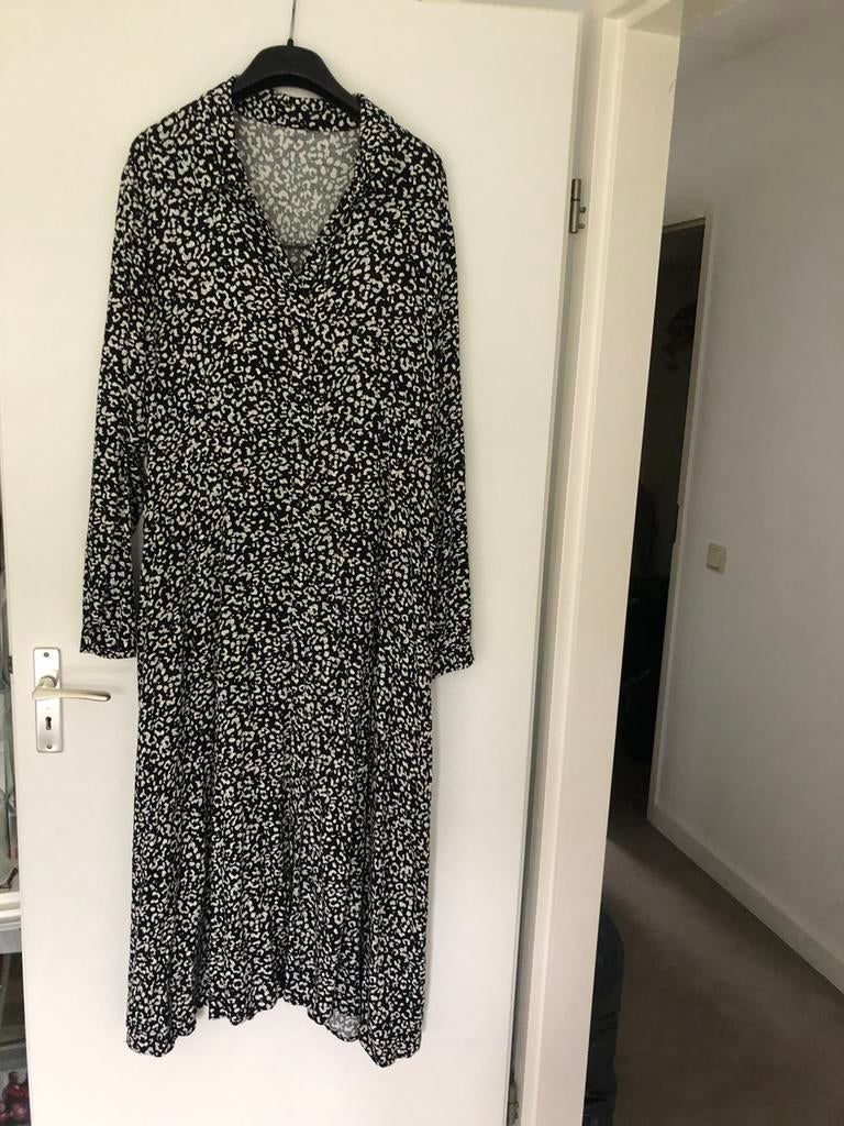 Jurk Supertrash, Ophalen of Verzenden, Gedragen, Zwart, Boven de knie