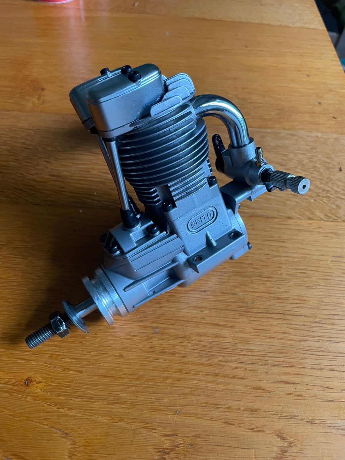Saito FA125A 20,5cc, Hobby en Vrije tijd, Ophalen of Verzenden, Zo goed als nieuw, Nitro