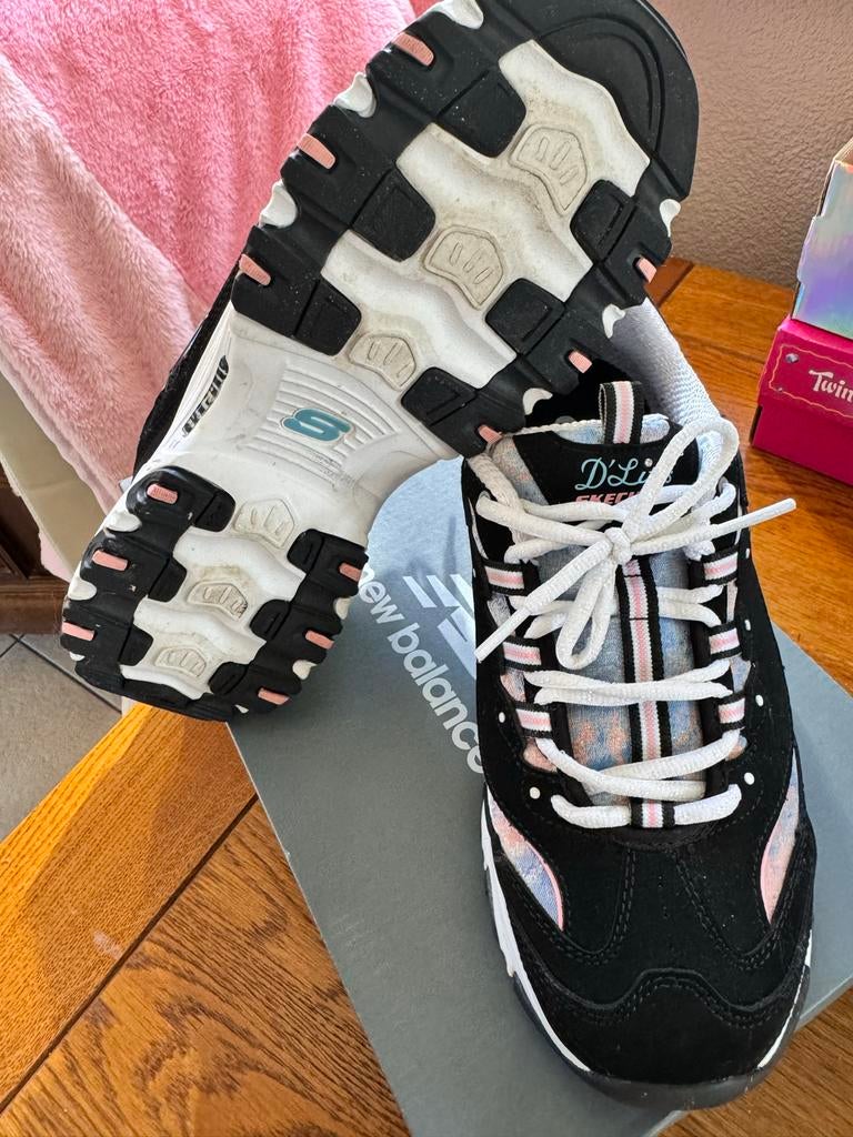 Skechers D'Lites sneakers maat 39 - Zwart/Roze/Wit, Ophalen of Verzenden, Gedragen, Zwart, Sneakers of Gympen