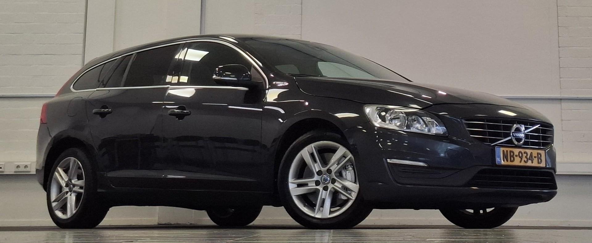 Volvo V60 2.4 D5 Twin Engine Lease Edition 2e Eigenaar Navi, Auto's, Automaat, Stof, 163 pk, Vierwielaandrijving