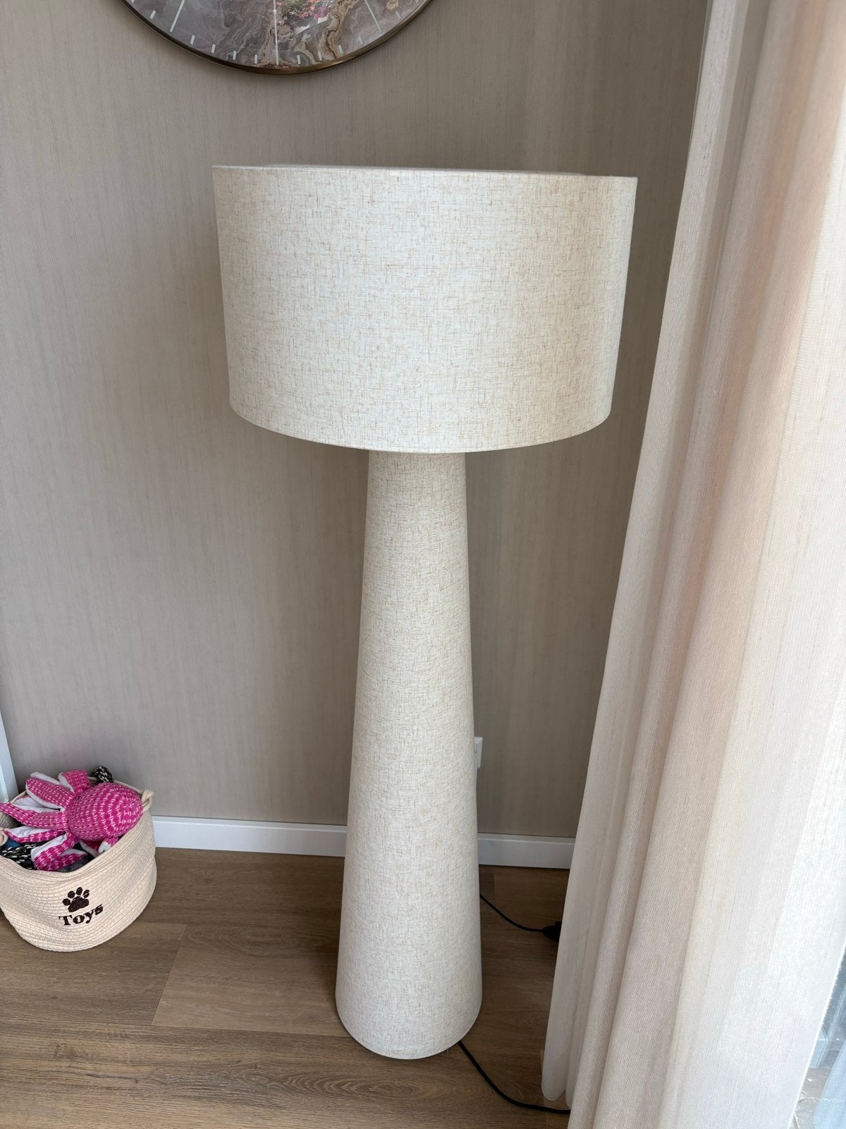 Stijlvolle staande lamp met stoffen kap, Huis en Inrichting, Ophalen, Gebruikt, Textiel, E27 (groot)