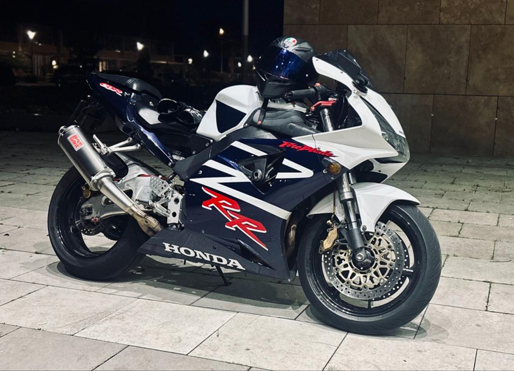 2003 Honda 954 fireblade for sale!, Motoren, 4 cilinders, Motorrijbewijs A, Gebruikt, Meer dan 35 kW