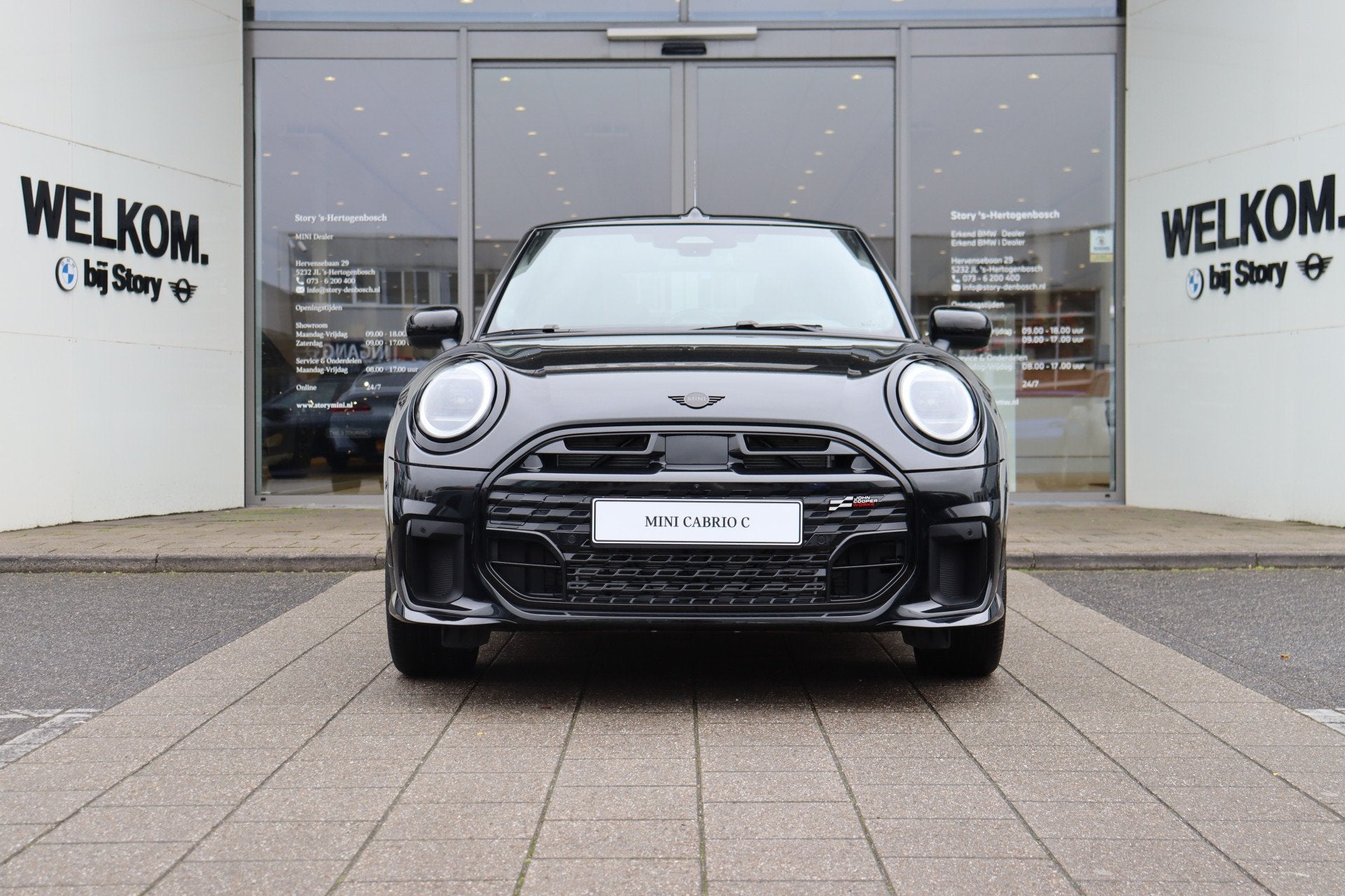 MINI Cabrio Cooper C Automaat / John Cooper Works / Pakket X, Auto's, Mini, 15 km/l, Zwart, Cabriolet, 4 stoelen