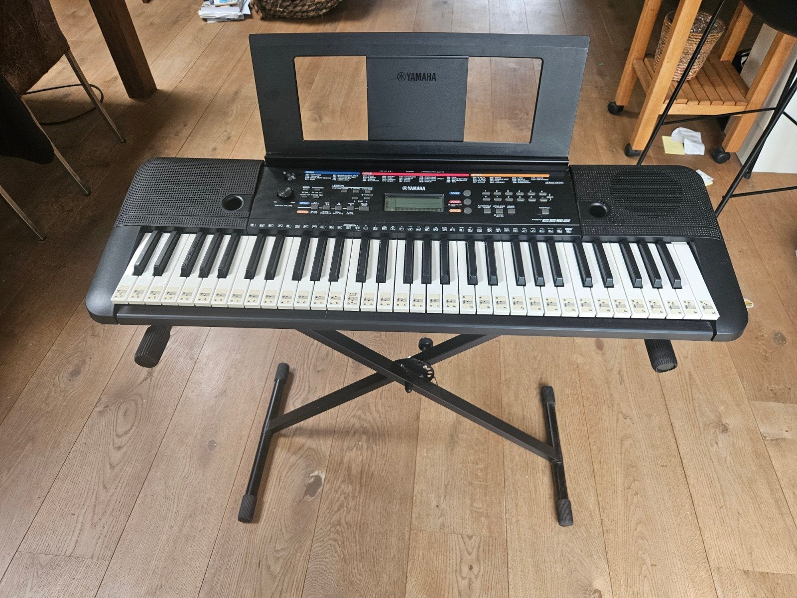 Keyboard Yamaha PSR E283 incl standaard, Muziek en Instrumenten, Ophalen, Gebruikt, 61 toetsen, Yamaha