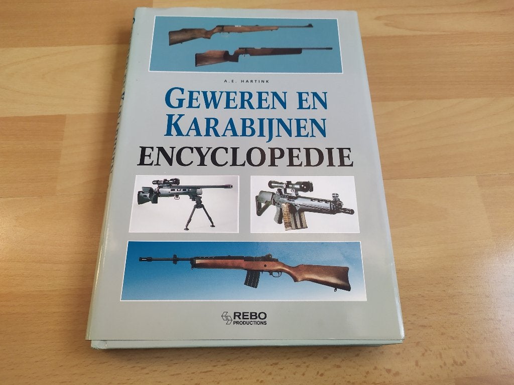 Geweren en Karabijnen Encyclopedie, Ophalen of Verzenden, Niet van toepassing, Gelezen, Algemeen