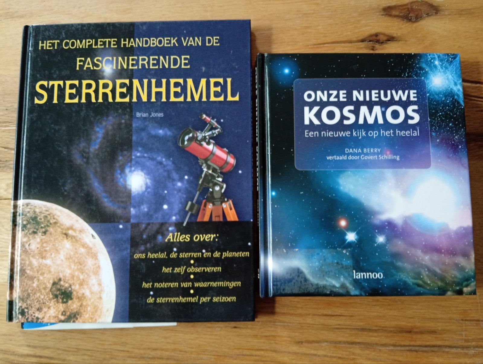 sterrenhemel onze nieuwe kosmos  - Brian Jones - Berry, Ophalen of Verzenden, Zo goed als nieuw, Brian Jones, Dana Berry, Natuurwetenschap