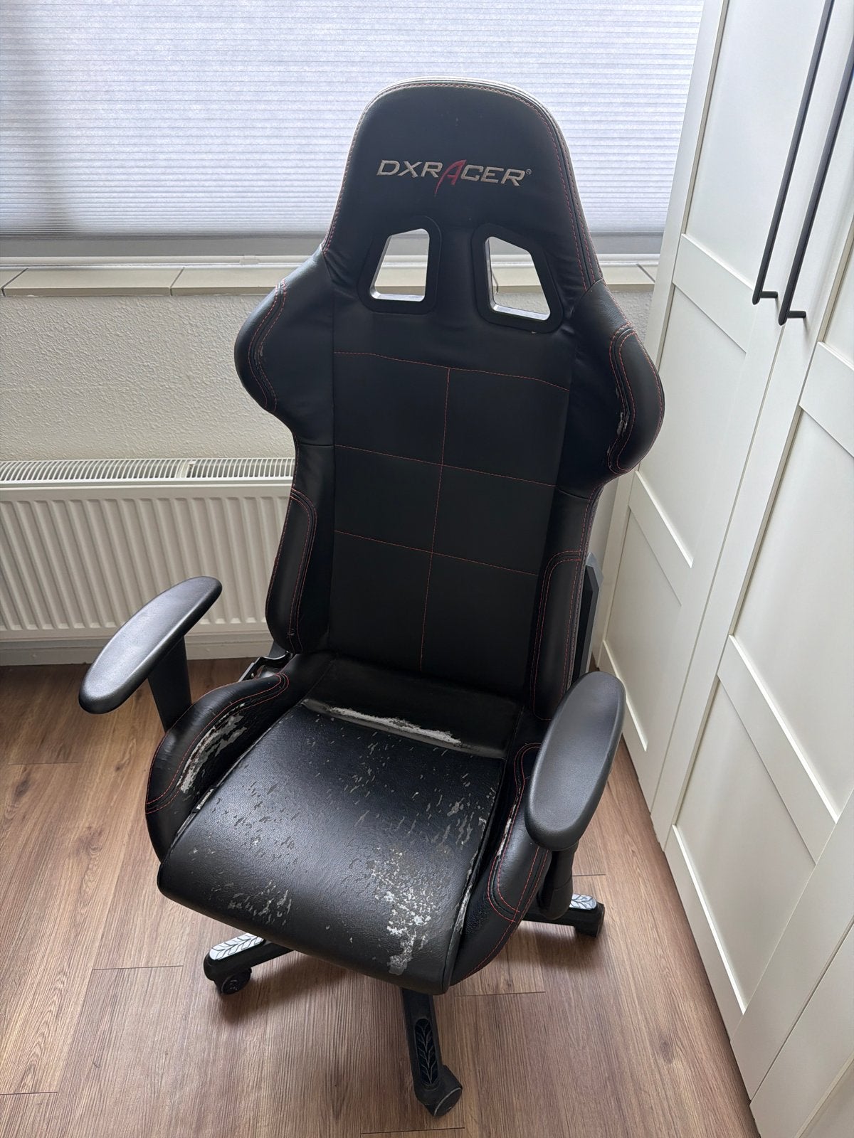 DXRacer Gaming Bureaustoel - Gebruikt, Huis en Inrichting, Bureaustoelen, Ophalen, Gebruikt, Zwart, Gaming bureaustoel