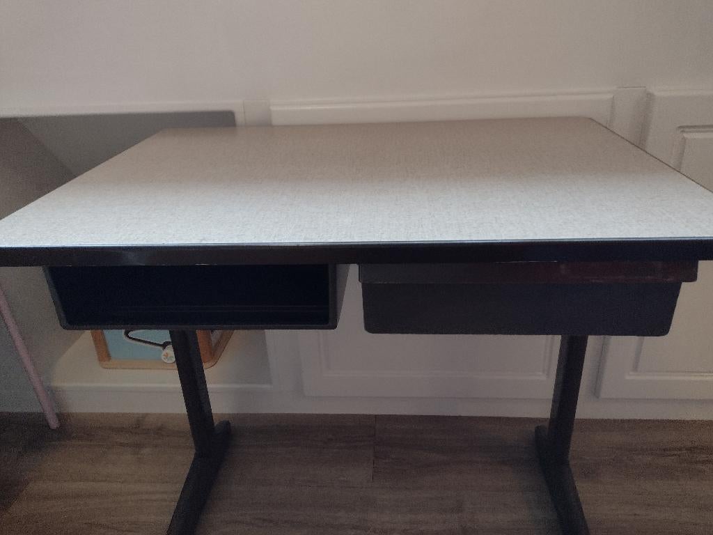 kinder bureau, Huis en Inrichting, Bureaus, Ophalen, Gebruikt