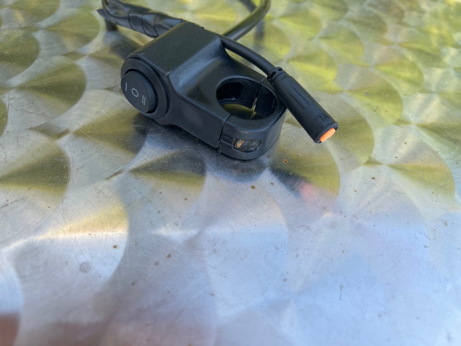 Lamp switch voor v20 pro fatbike/ niks/ toeter, Fietsen en Brommers, Ophalen of Verzenden, Gebruikt
