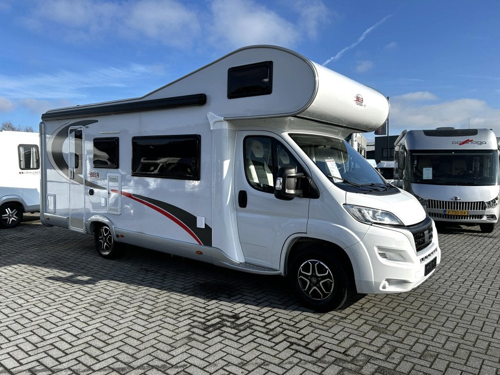 Across Xscape Stapelbed/9-traps Automaat/2024/alkoof, Caravans en Kamperen, Campers, Alkoof, Fiat, 7 tot 8 meter, Bedrijf