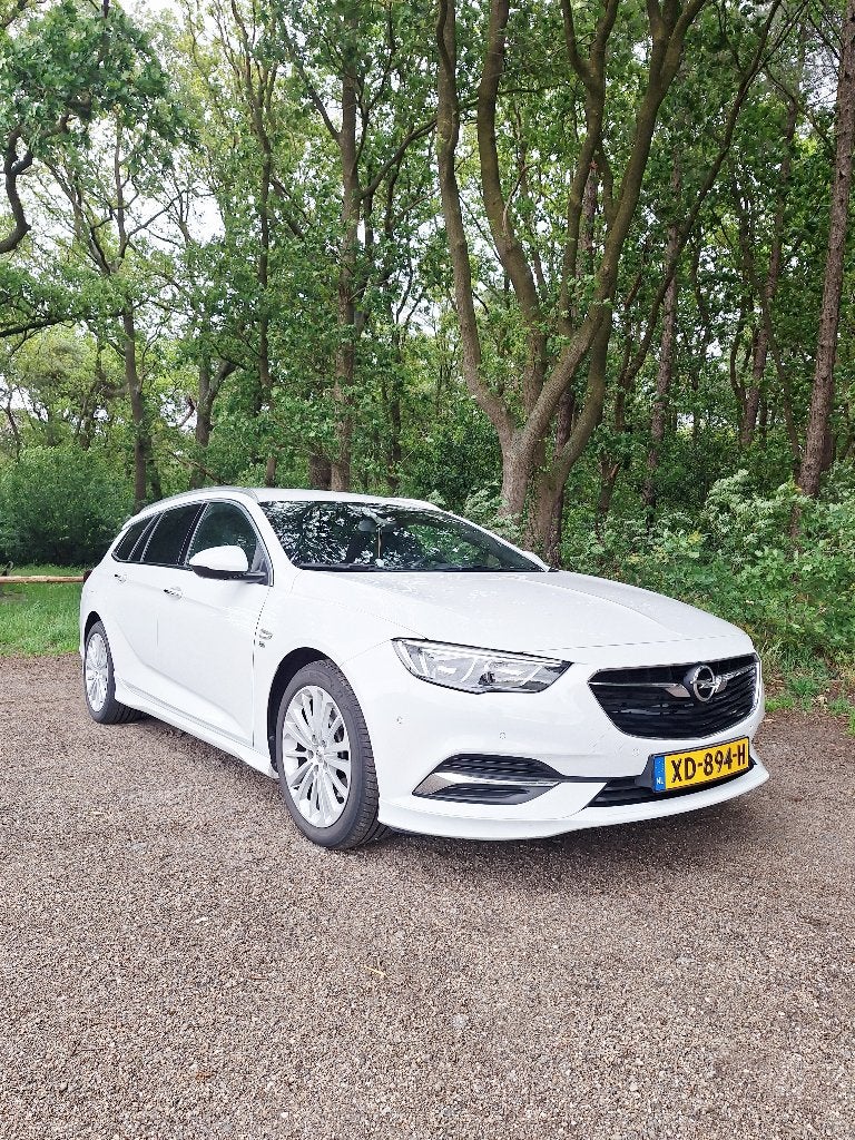 Opel Insignia 1.6 Turbo 200pk Start/stop 2018 Wit, Auto's, Voorwielaandrijving, 4 cilinders, Leder en Stof, Wit