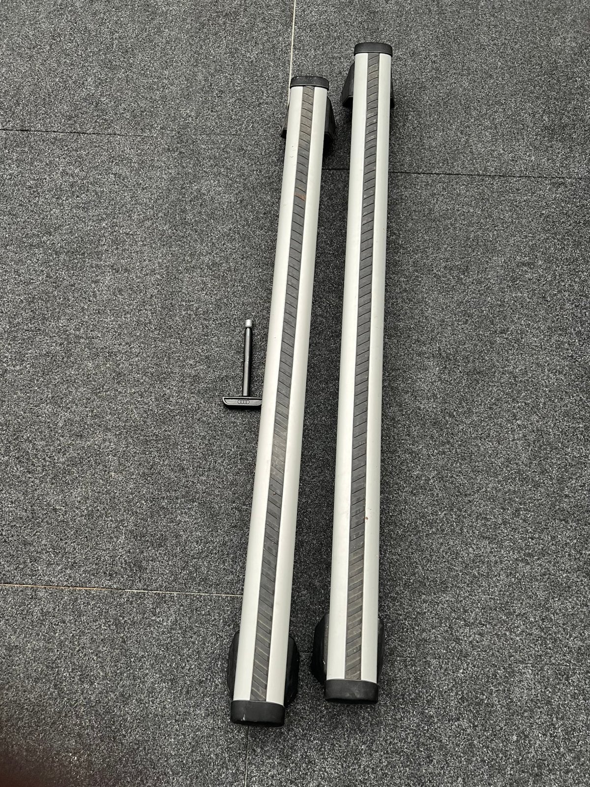 Audi Q5 / SQ5 dakdragers 80A 860 019 dak dragers 17 >> auto, Ophalen, Zo goed als nieuw