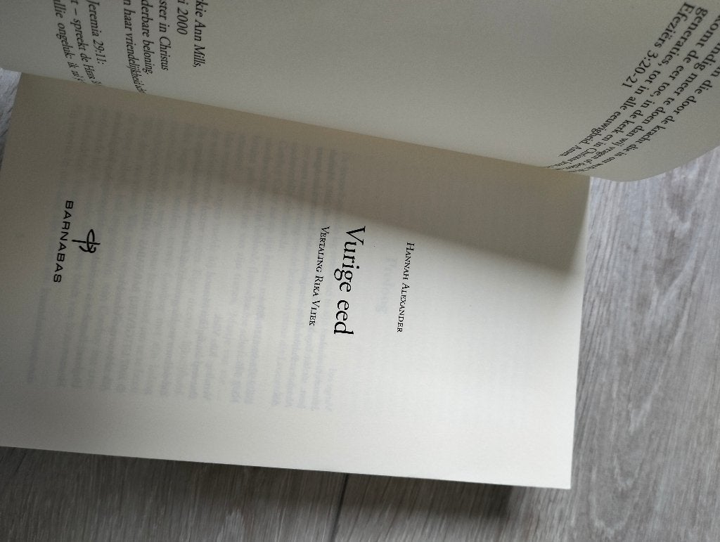 Roman vurige eed. Hannah Alexander, Boeken, Ophalen of Verzenden, Zo goed als nieuw