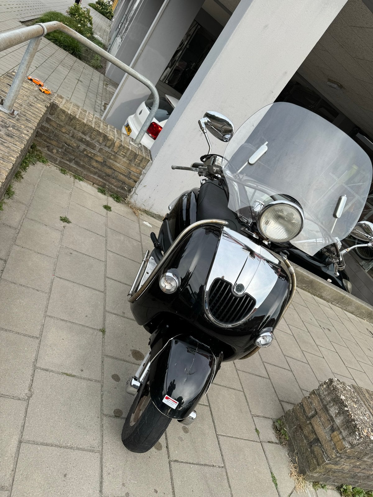 Zwarte ZNEN ZN50QT-E Retro Scooter - Geel Kenteken, Fietsen en Brommers, Scooters | Overige merken, Ophalen, Gebruikt, Maximaal 45 km/u
