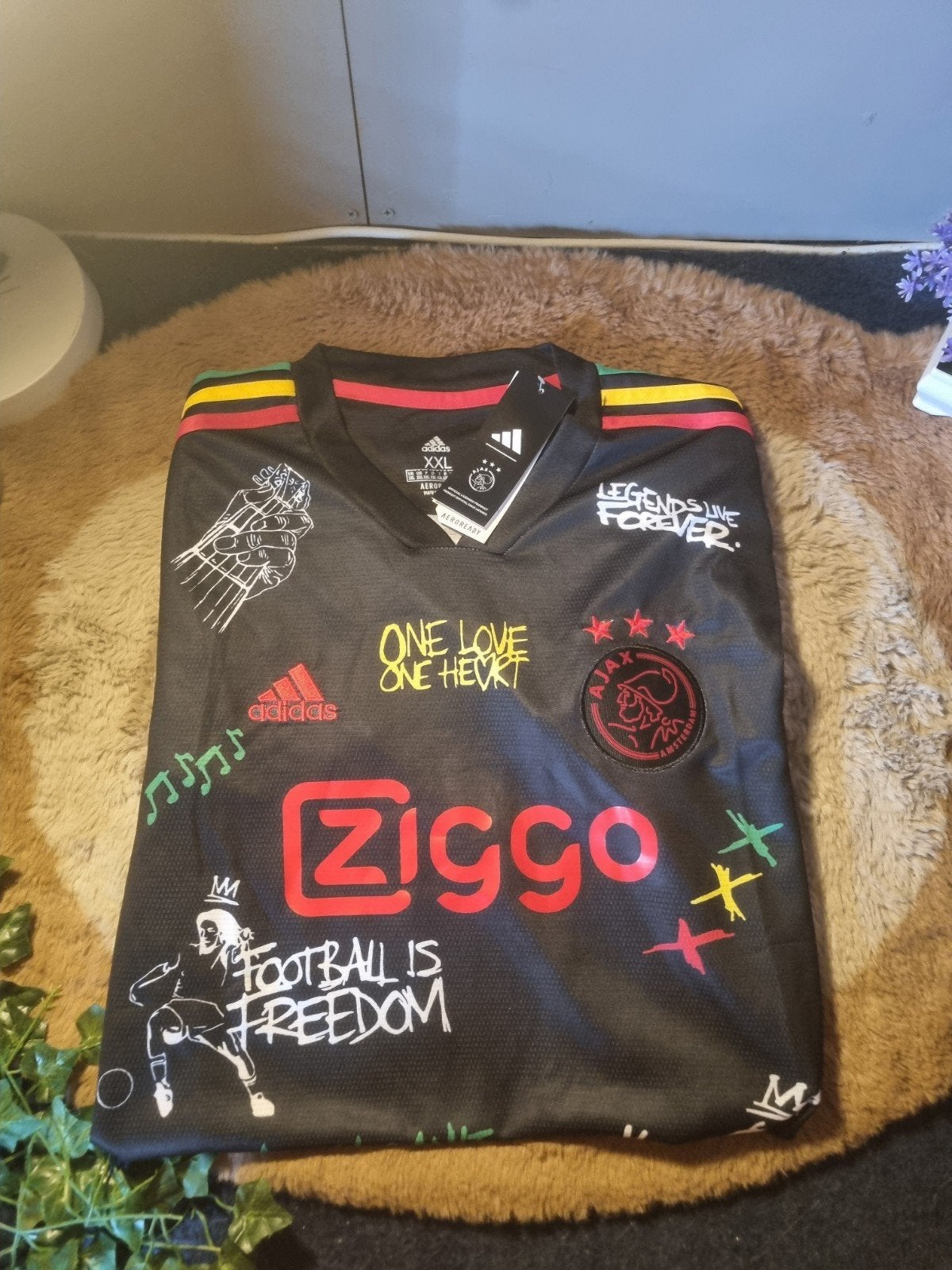 Adidas Ajax Bob Marley Thuisshirt XXL Nieuw, Ophalen of Verzenden, Nieuw, Overige maten, Rood