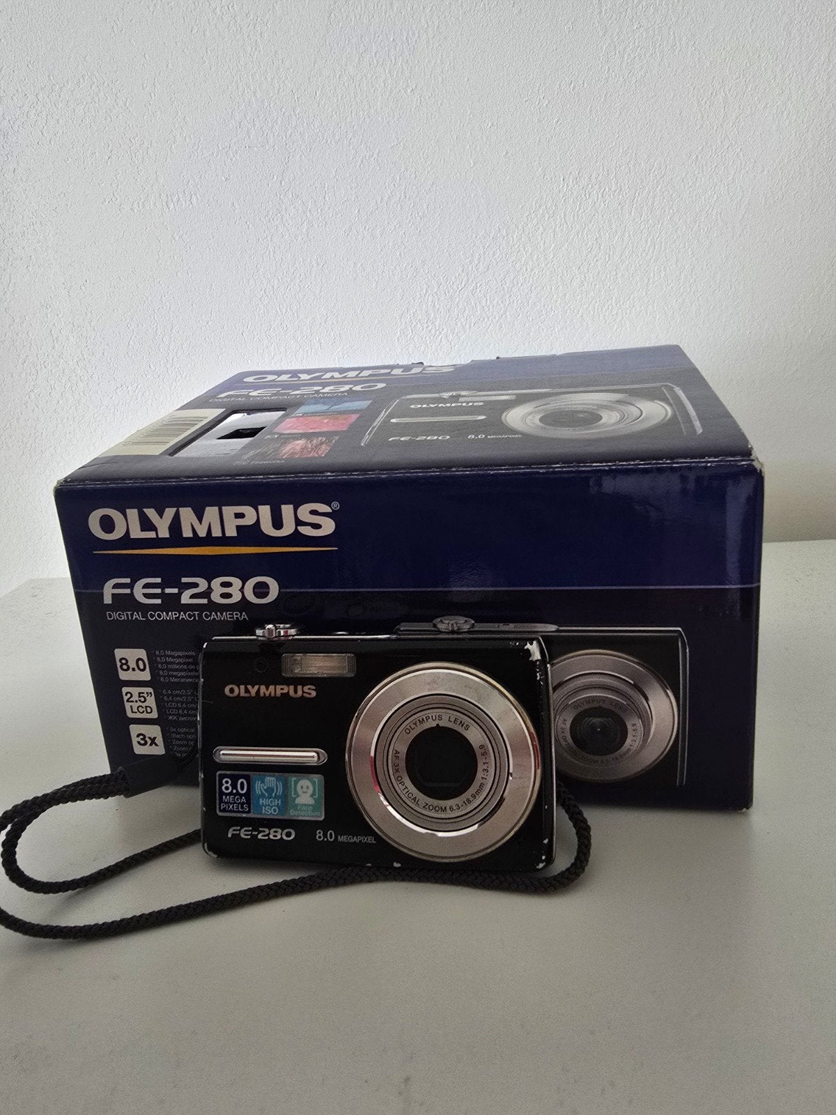 Olympus FE-280 digitale camera met accessoires en doos, Ophalen of Verzenden