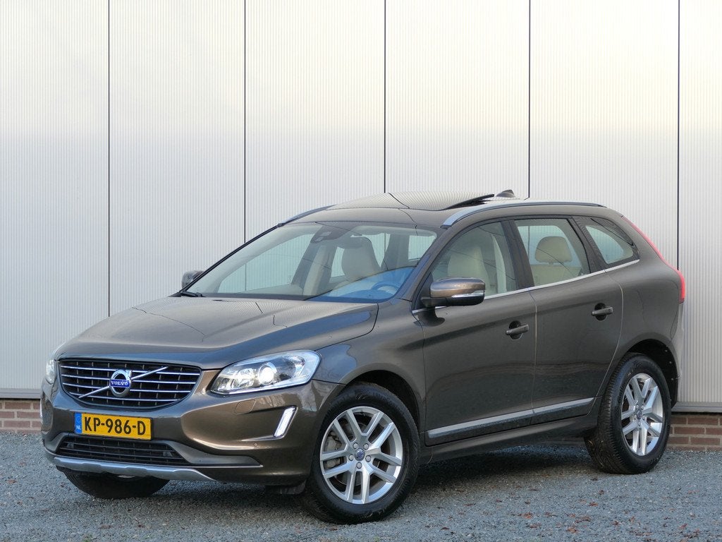 Volvo XC60 T5 AUT Polar+ Xenon / Panoramadak / Trekhaak / Ca, Auto's, Bedrijf, XC60, Vierwielaandrijving, SUV of Terreinwagen