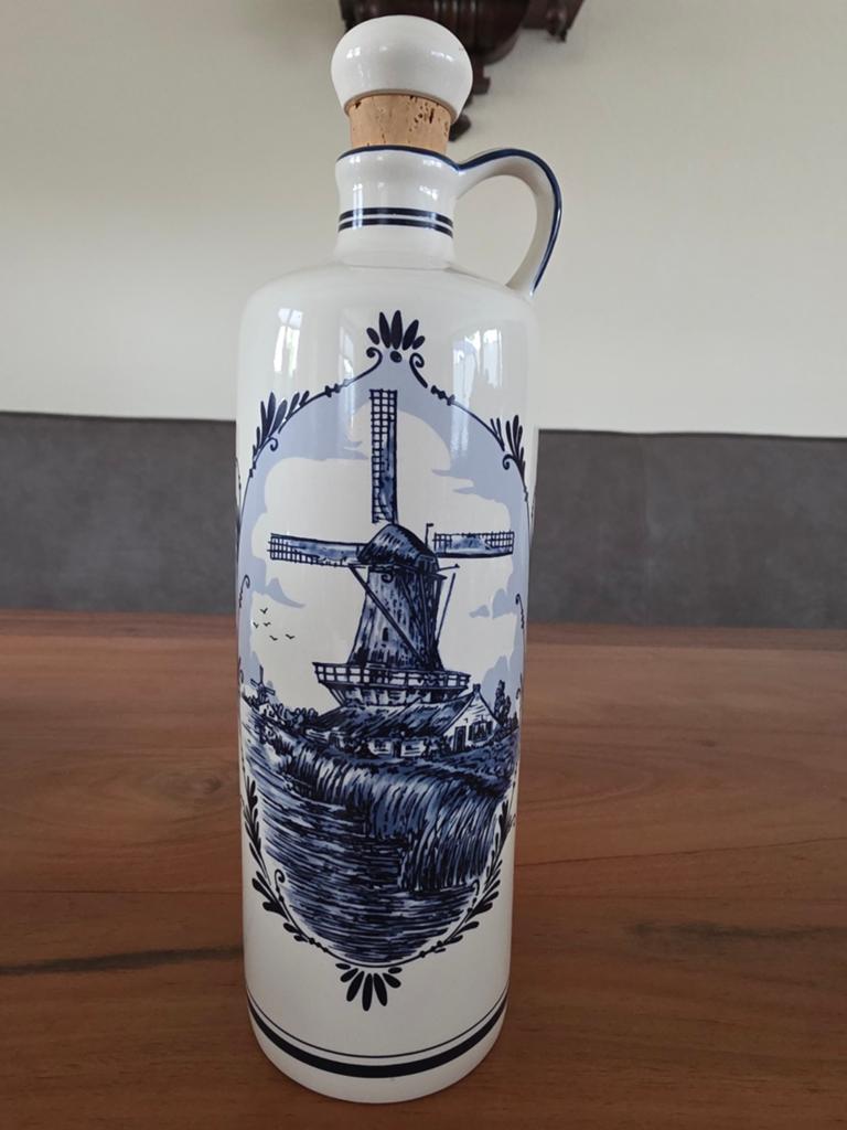 Delft's blauw  fles Jonge Bols, Antiek en Kunst, Antiek | Keramiek en Aardewerk, Ophalen of Verzenden