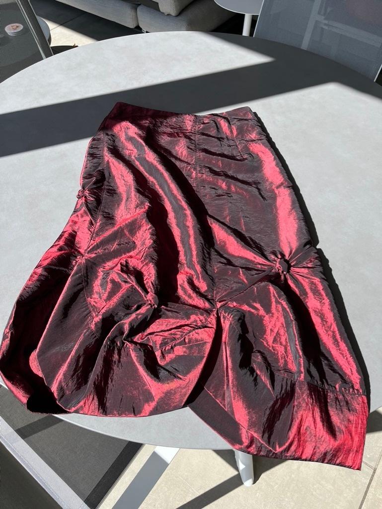 Wijnrode glanzende Tence rok, maat 40, Kleding | Dames, Maat 38/40 (M), Verzenden, Tence, Zo goed als nieuw
