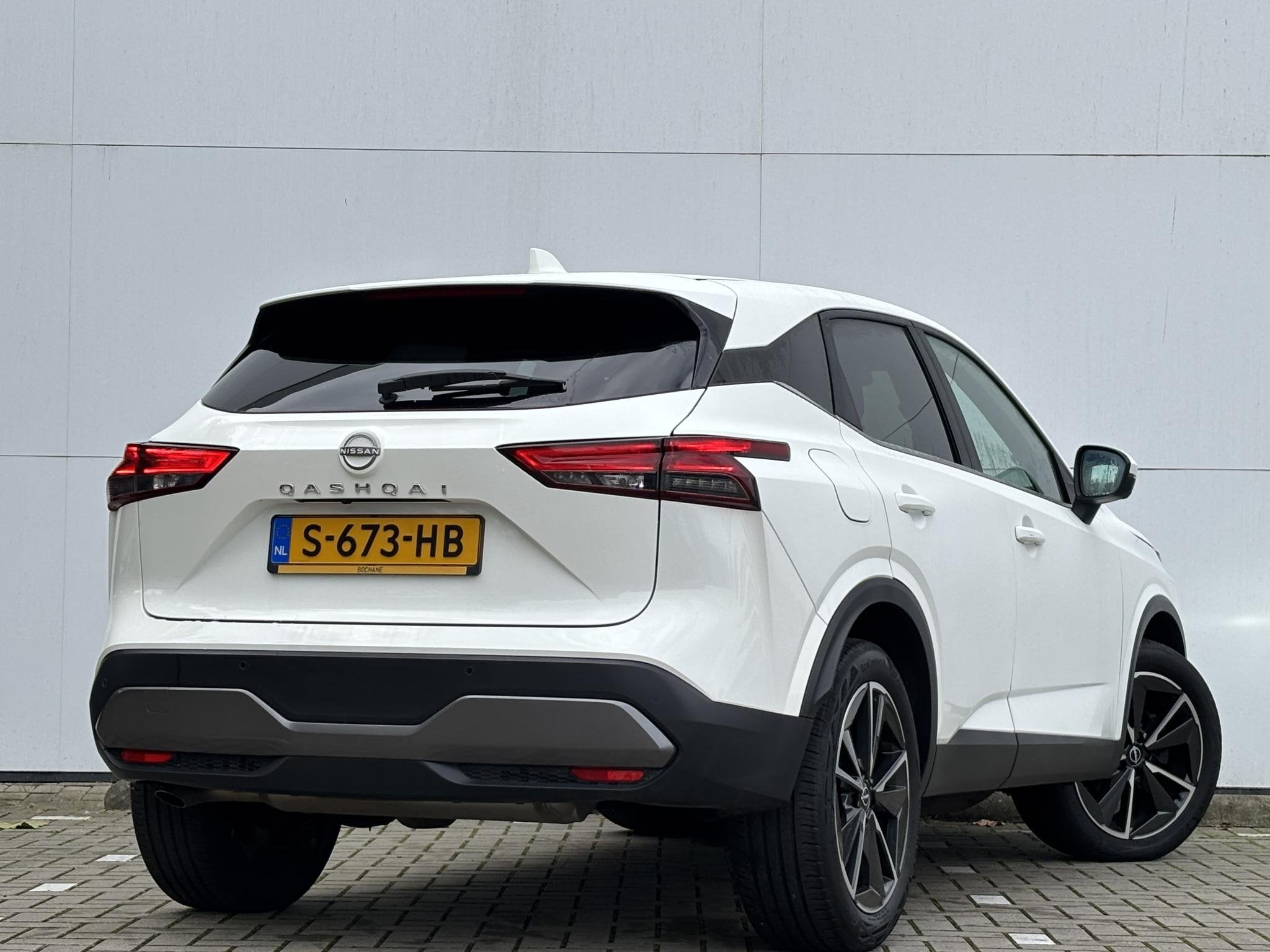 Nissan Qashqai 1.3 MHEV Xtronic Tekna Navigatie / 360 Camera, Auto's, Euro 6, Leder en Stof, Wit, Origineel Nederlands
