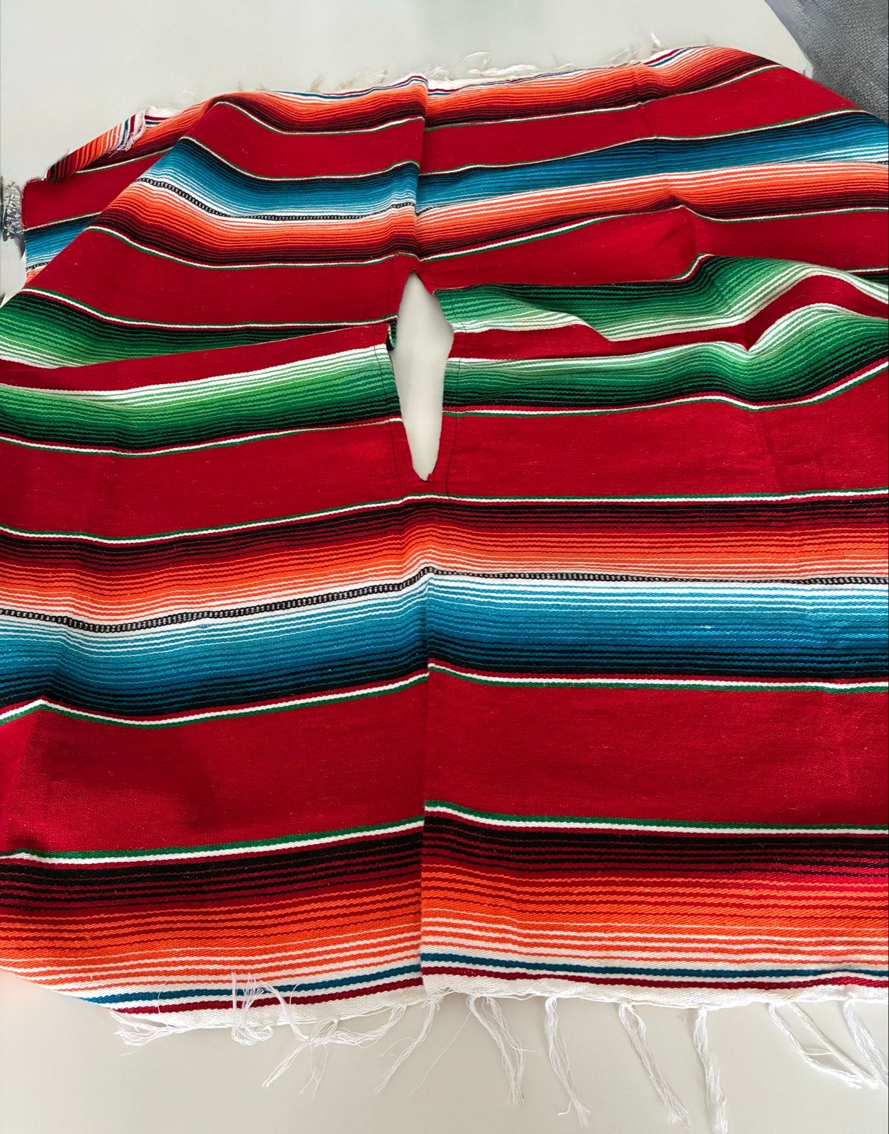 Kleurrijke Poncho met Strepen - Festival Stijl, Ophalen of Verzenden, Zo goed als nieuw