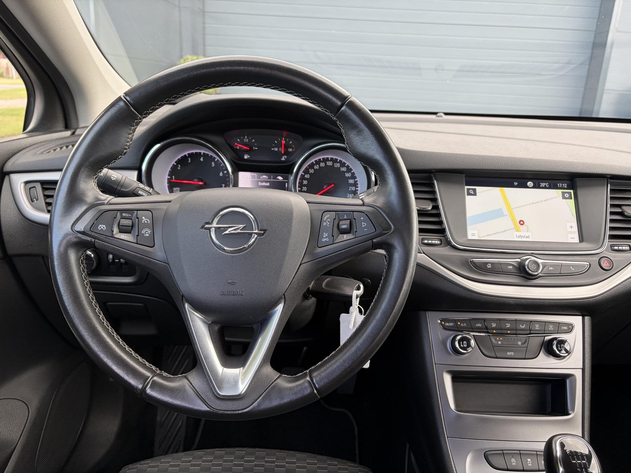 Opel Astra Sports Tourer 1.2 Edition Camera 110pk2e, Auto's, Voorwielaandrijving, Stof, Gebruikt, 1199 cc