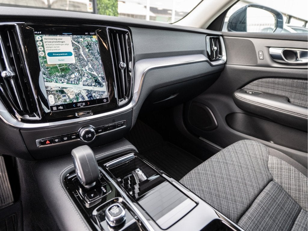 Volvo V60 2.0 T6 Plug-in hybrid AWD Core Bright | LED | Trek, Automaat, Gebruikt, Euro 6, 4 cilinders