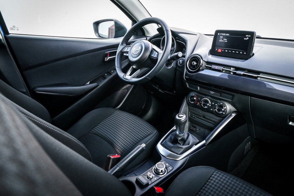 Mazda 2 1.5 90 PK Skyactiv-G Sport Selected | Ned Auto | 64, Auto's, Mazda, Stof, Met garantie (alle), Blauw, Origineel Nederlands