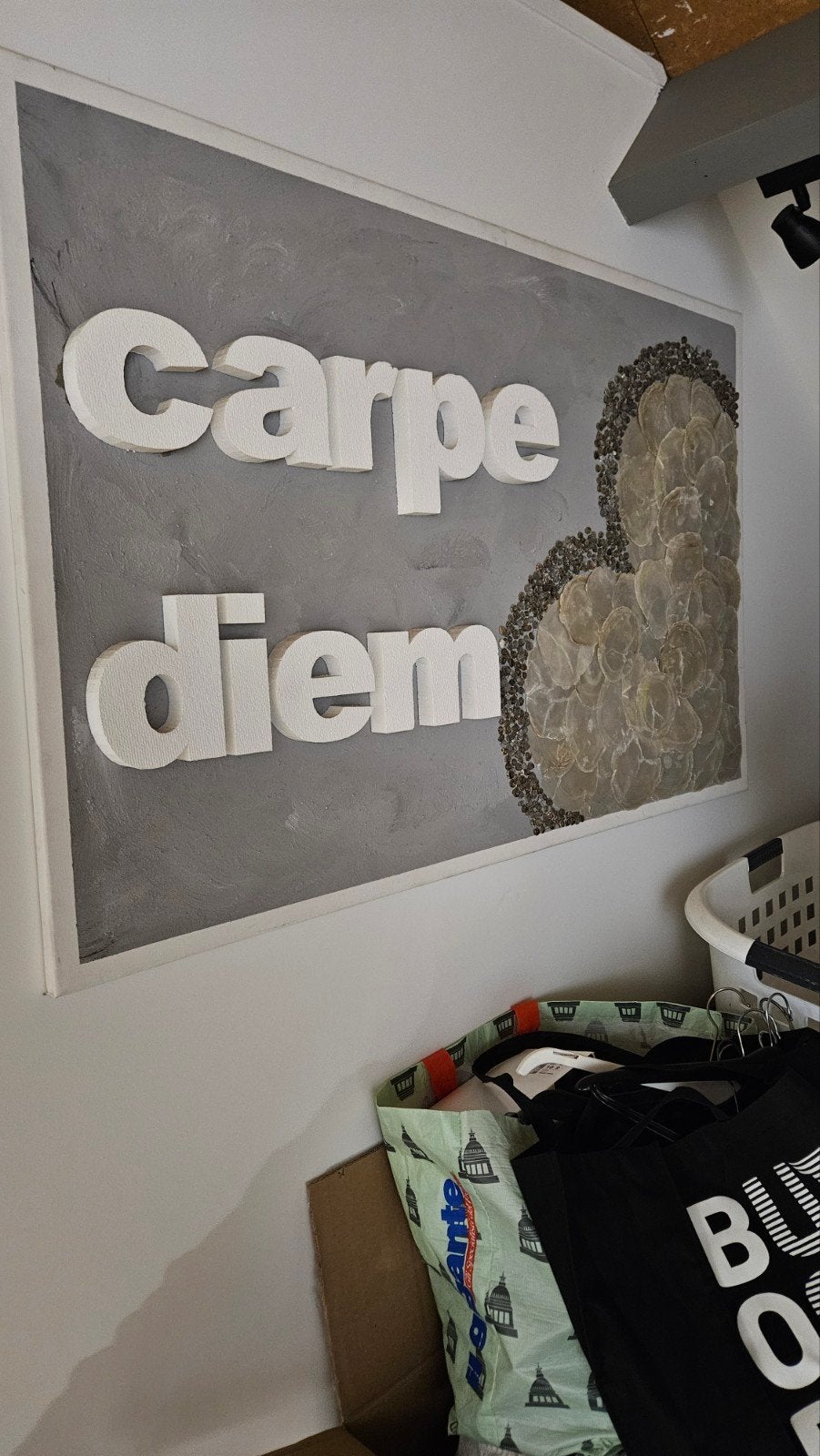 Groot formaat wanddecoratie 'Carpe Diem', Gebruikt, Hout, Ophalen of Verzenden, Grijs