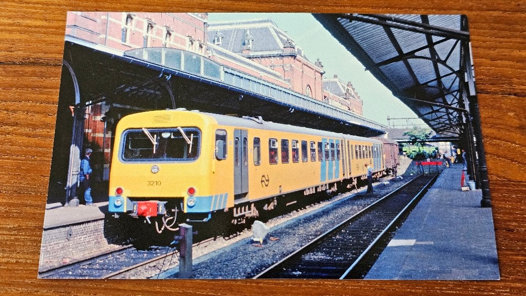 Foto TREIN Nederlandse Spoorwegen Diesel DH2 3210 Wadloper, Verzenden, Gebruikt, Trein, Overige typen