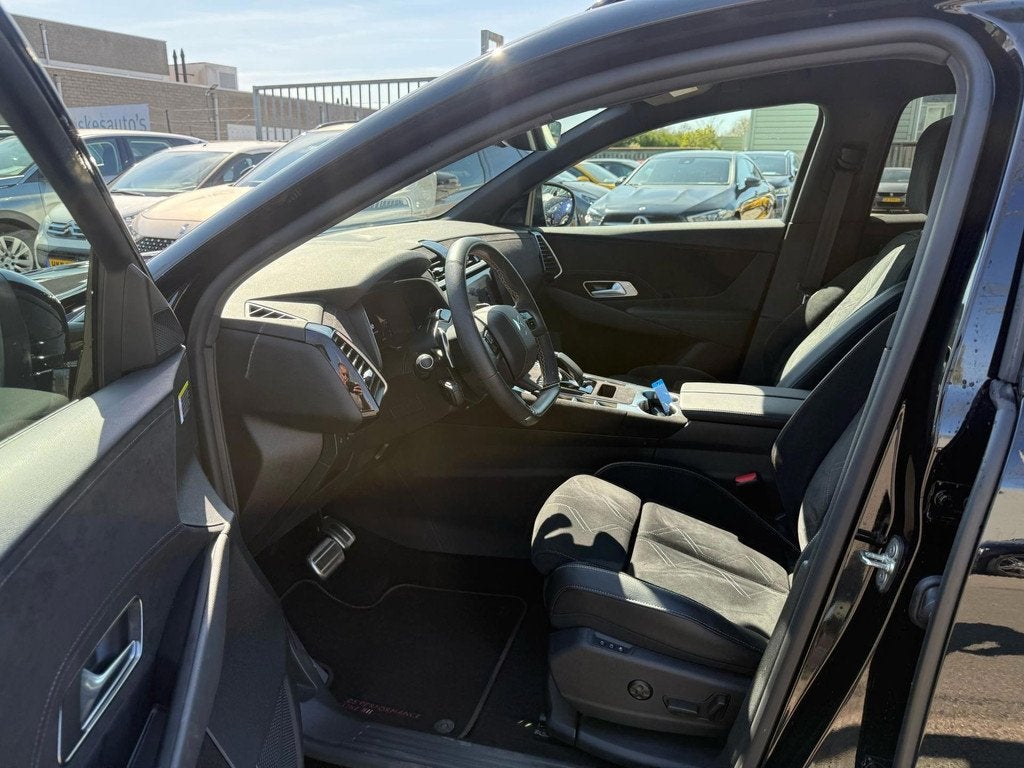 DS 7 E-Tense 225 Performance Line, Navi Dealer auto, Auto's, 12 maanden, 4 cilinders, Zwart, Bedrijf