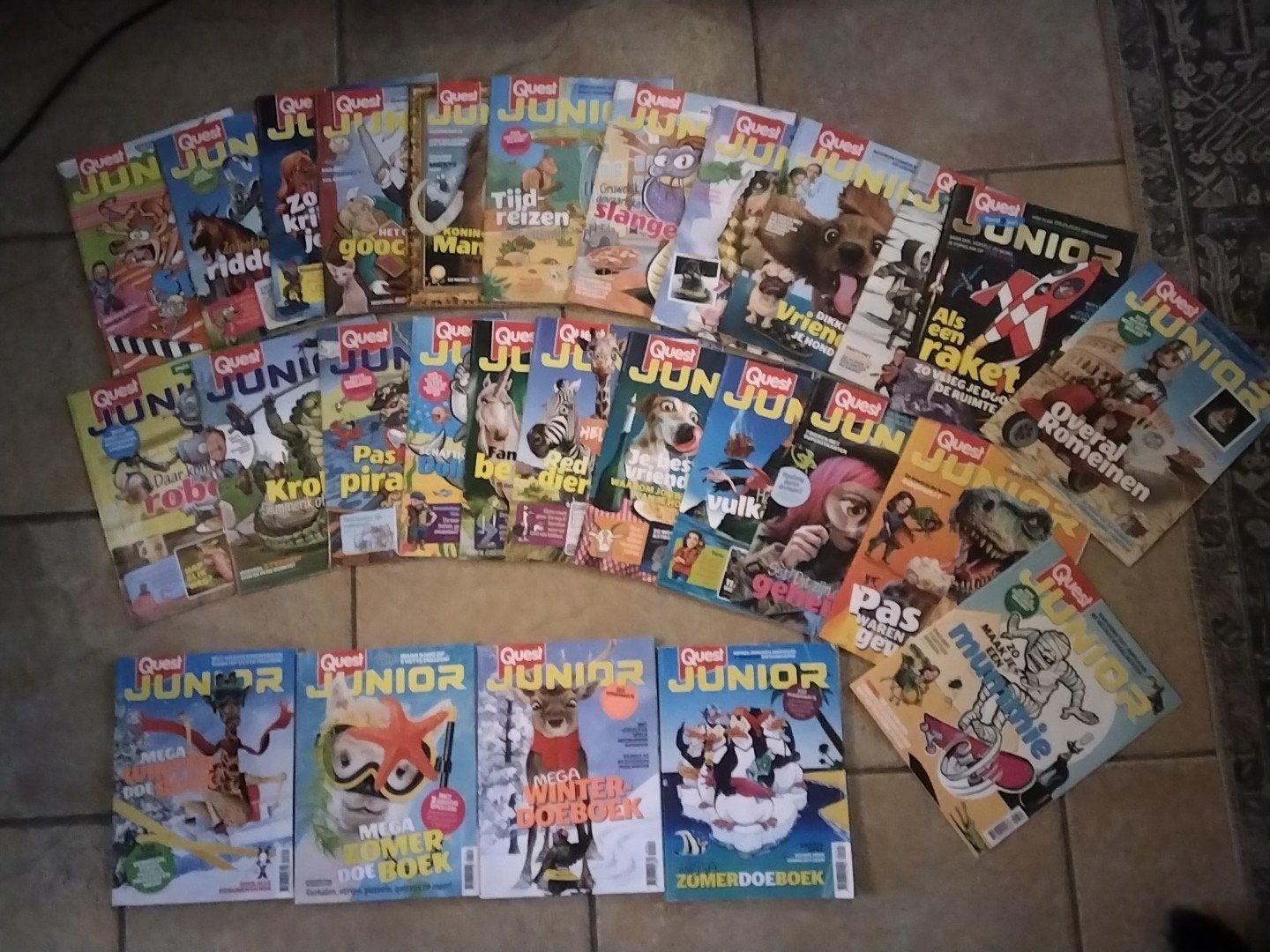 Grote collectie Quest Junior tijdschriften en doeboeken, Boeken, Ophalen of Verzenden, Gelezen, Wetenschap en Natuur
