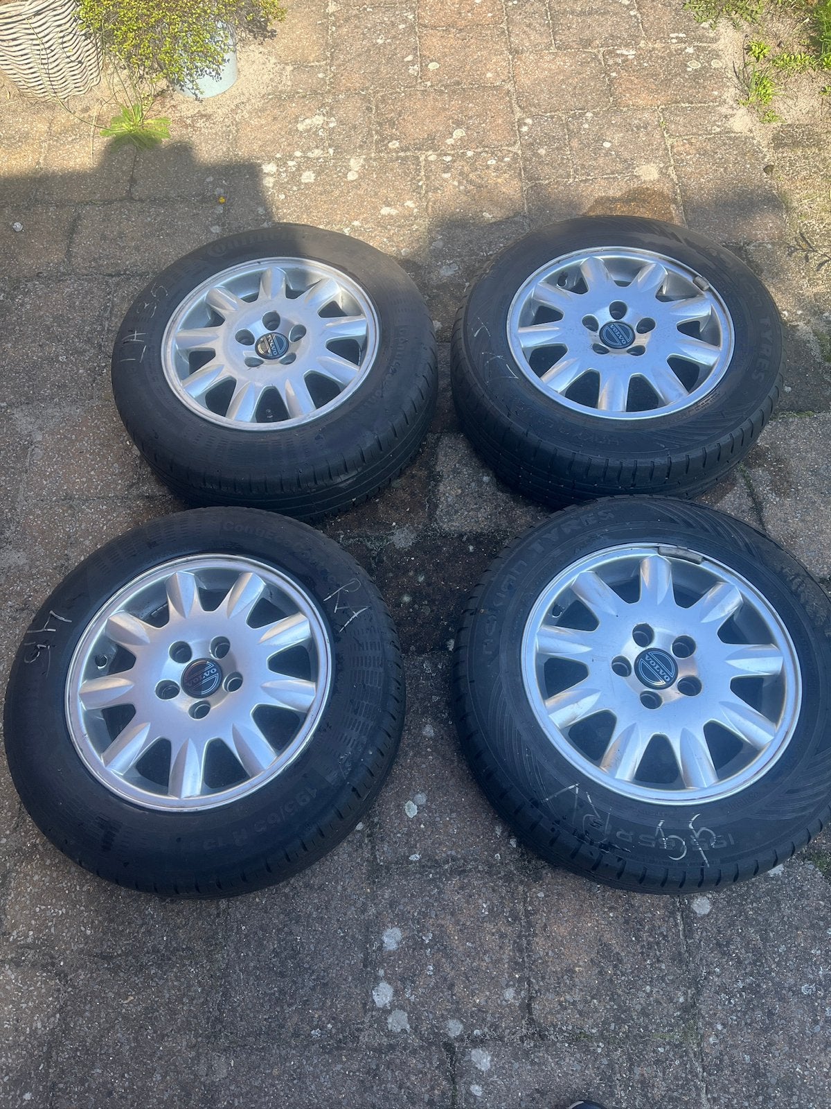 Volvo Lysithea 4 Velgen 15 inch met zomerbanden, Auto-onderdelen, Ophalen, Gebruikt, 15 inch, Velg(en)