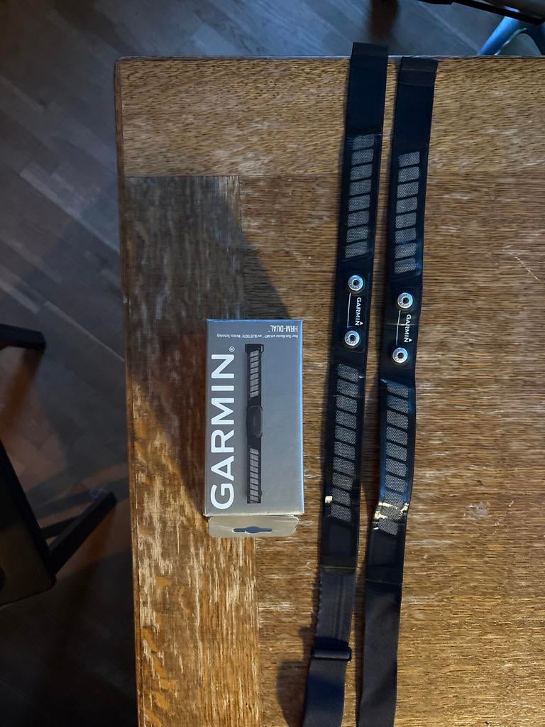 Garmin HRM-Dual banden (sensor niet inbegrepen), Ophalen of Verzenden, Zo goed als nieuw, Garmin, Met borstriem