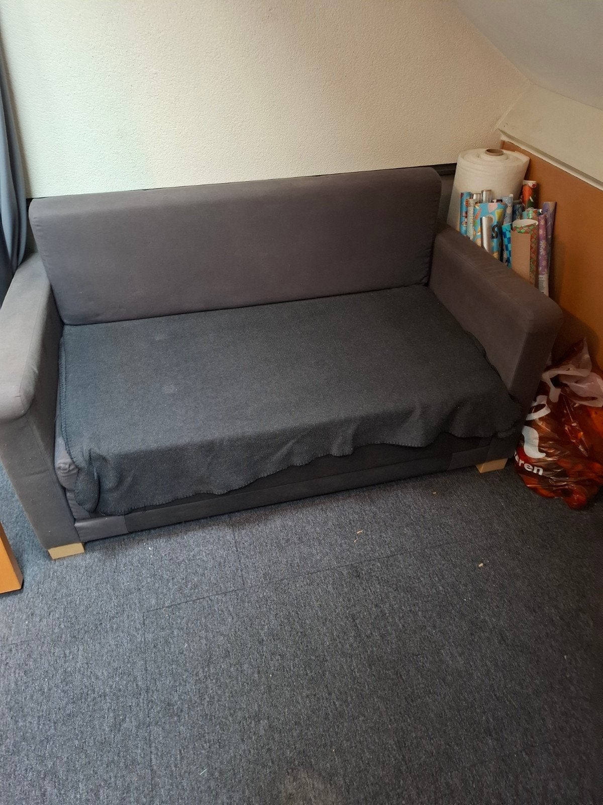 bedbank grijs, Gebruikt, 70 cm of minder, Tweepersoons, Grijs