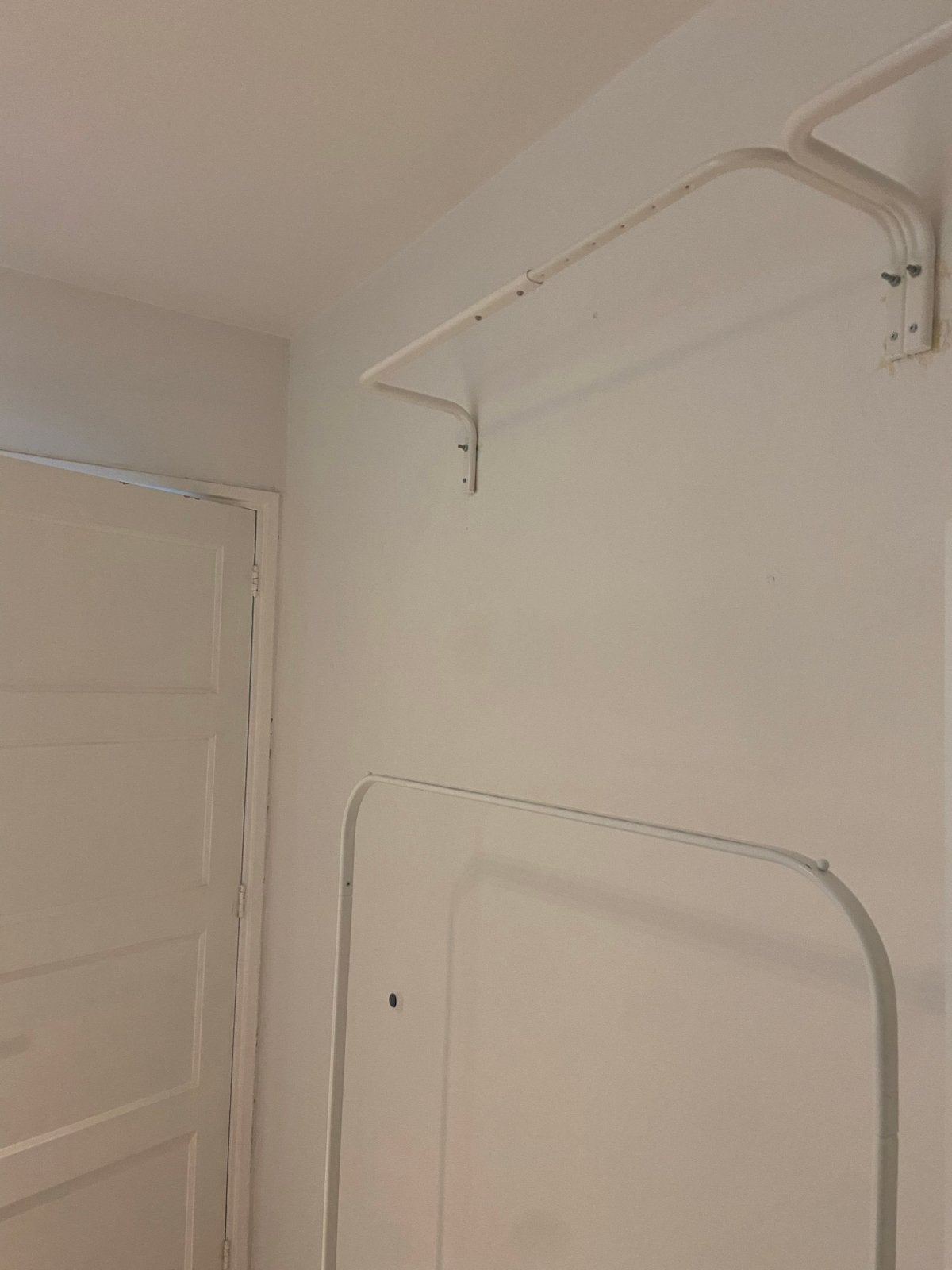 4x IKEA MULIG Kledingrek (2x staand, 2x wand), Huis en Inrichting, Kasten | Kledingkasten, Ophalen, Met plank(en), Gebruikt, 50 tot 100 cm