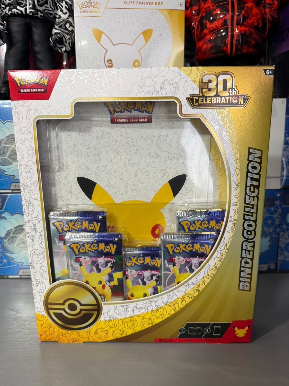 Pokémon TCG 30th Celebration Binder Collection, Ophalen of Verzenden, Nieuw, Booster, Foil