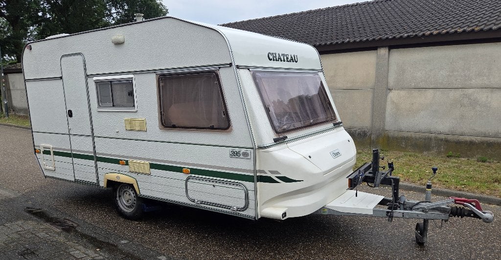 Chateau 395c Chiara caravan incl. voortent, mover, compleet., Caravans en Kamperen, Dwarsbed, 750 - 1000 kg, Particulier, Kachel