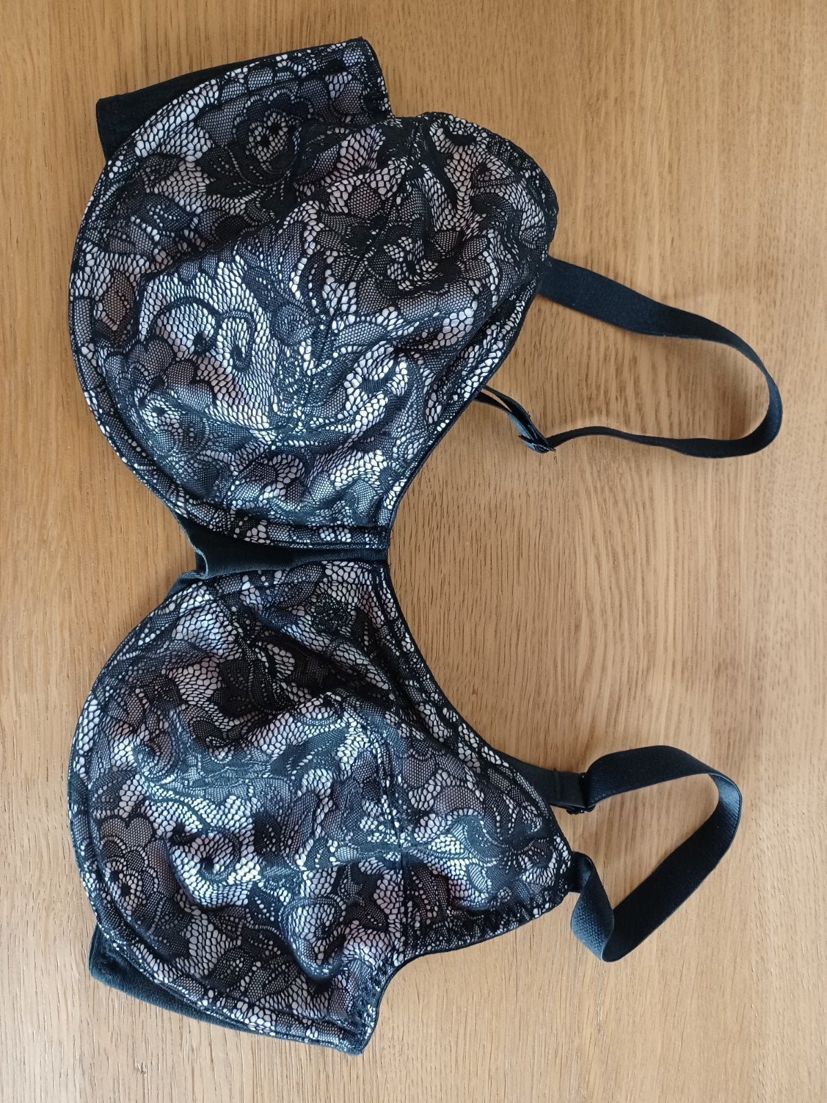 hunkemoller BH Zwart Kant 80E, Kleding | Dames, Ophalen of Verzenden, Zwart, BH
