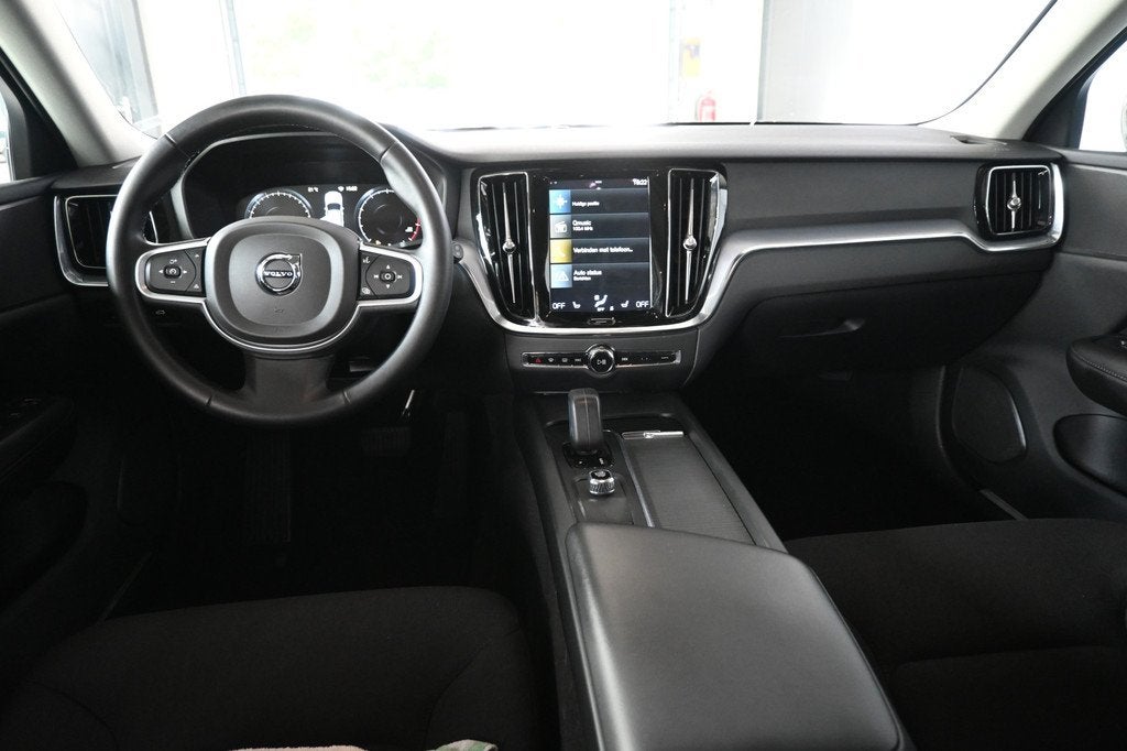 Volvo V60 2.0 B3 Advantage Sport Pack Navigatie Stuur/Stoelv, Stof, 4 cilinders, Wit, Origineel Nederlands