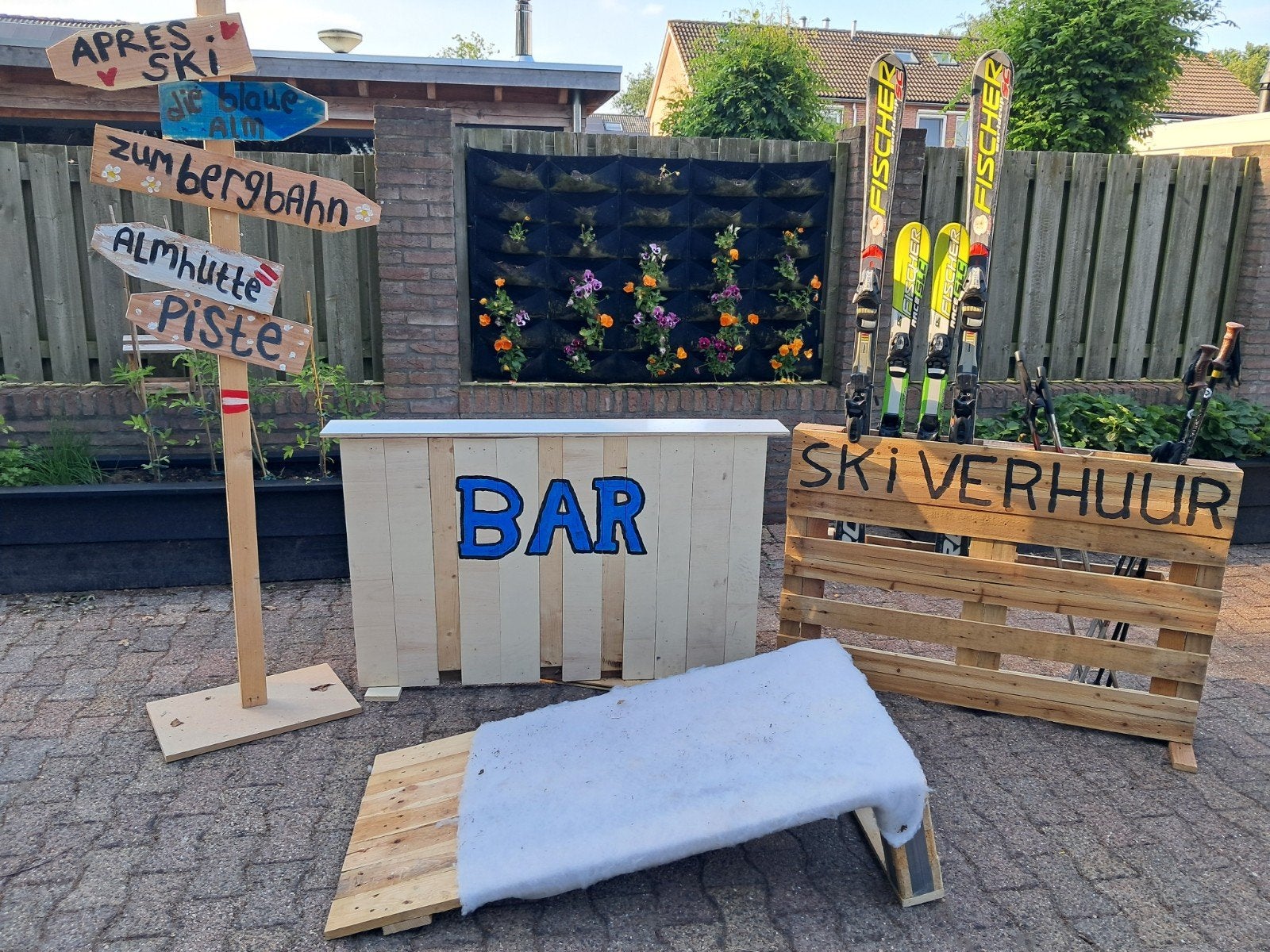 Decor après ski playbackshow, Hobby en Vrije tijd, Feestartikelen | Verhuur, Ophalen