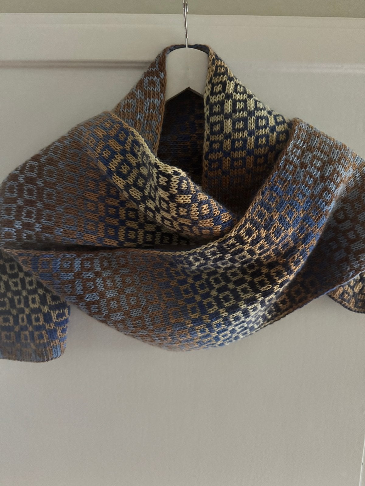 Handgebreide shawl, Ophalen of Verzenden, Nieuw, Sjaal
