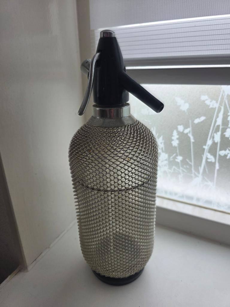 Vintage Sifonsoda fles met metalen gaas, Ophalen of Verzenden