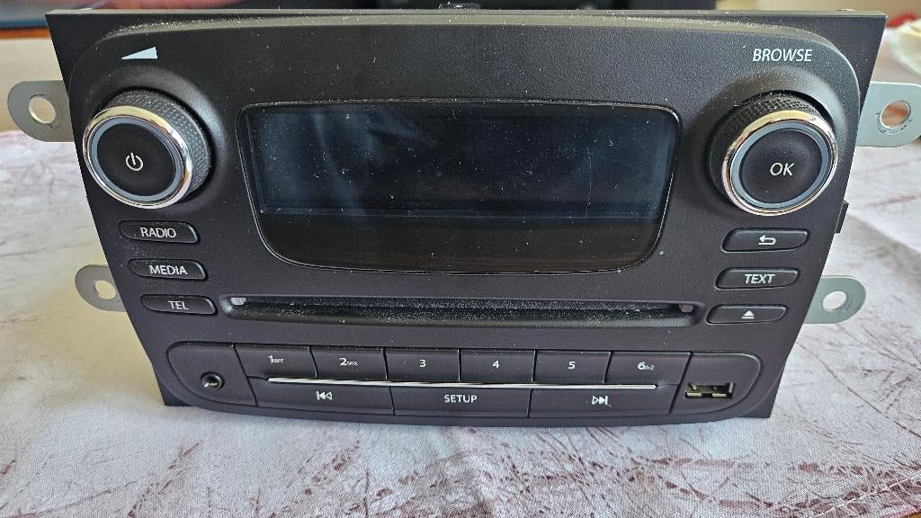 auto radio opel vivaro origineel inbouw, Ophalen, Gebruikt, Opel